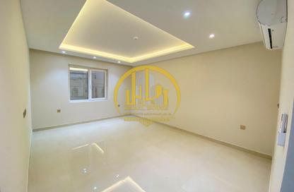 Apartment - 2 Bedrooms - 3 Bathrooms for rent in Madinat Khalifa Building 58 - Madinat Khalifa South - Madinat Khalifa - Doha