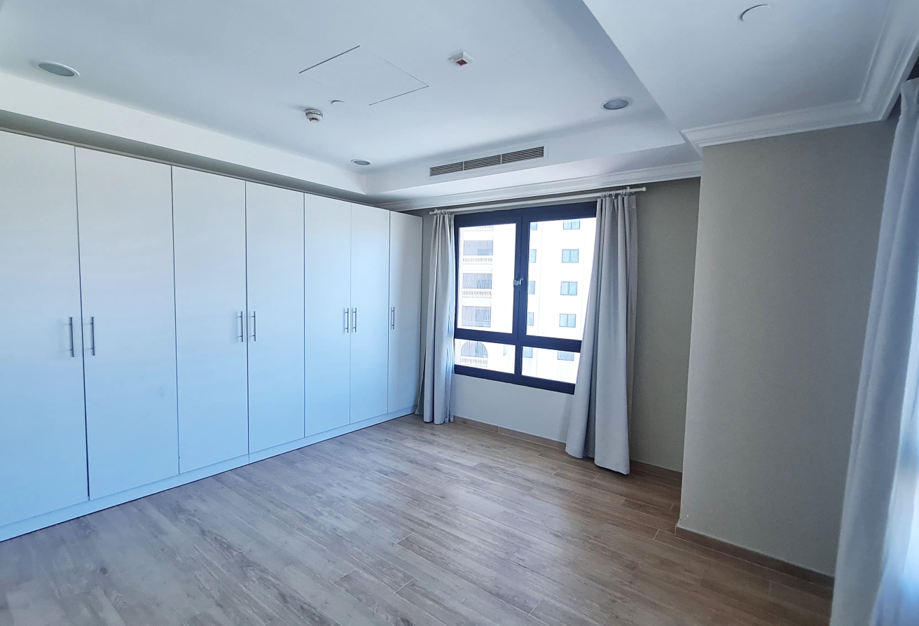 BIG BALCONY | LARGE AND SPACIOUS 2 BEDROOMS - apartment in Porto Arabia