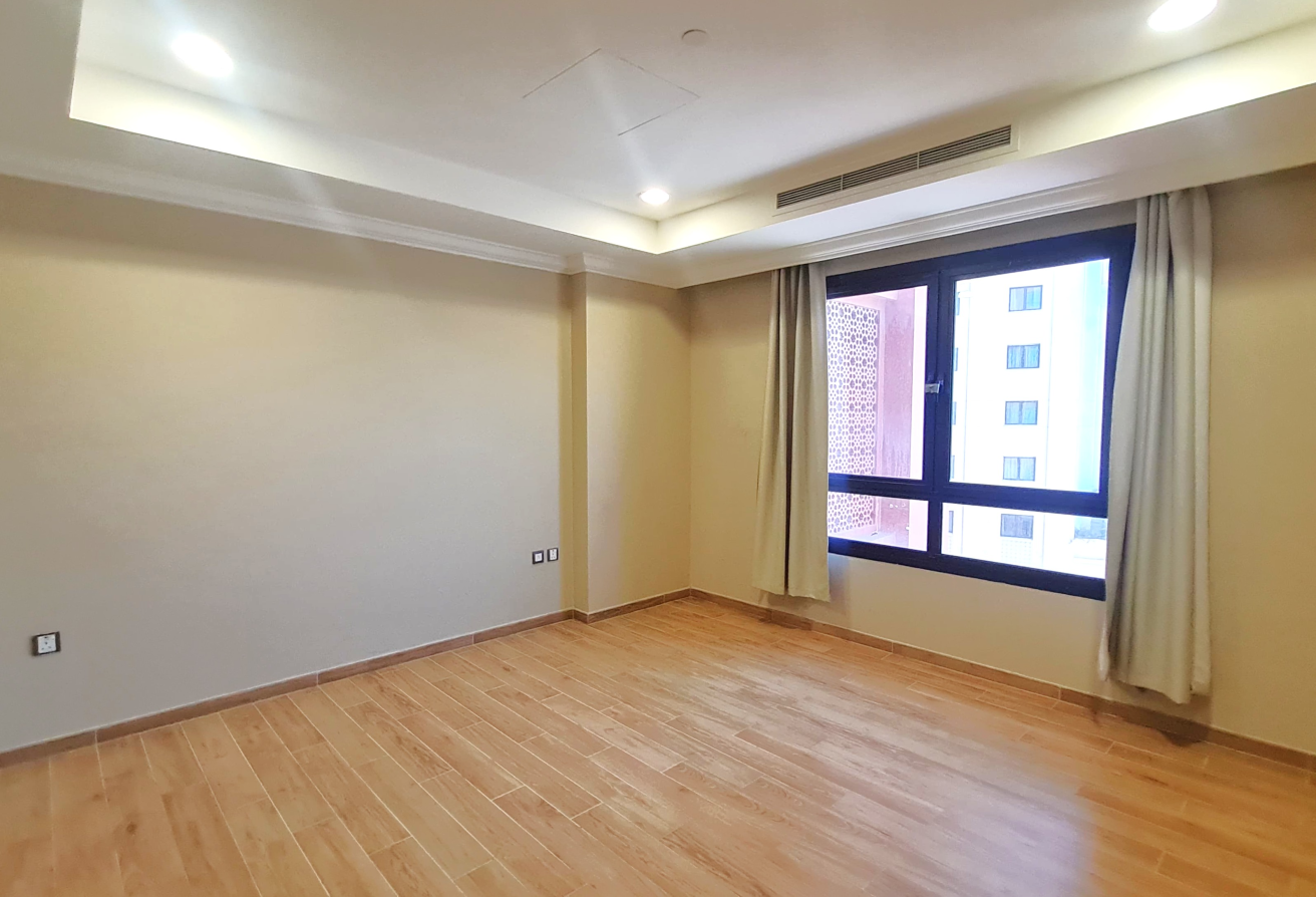 BIG BALCONY | LARGE AND SPACIOUS 2 BEDROOMS - apartment in Porto Arabia