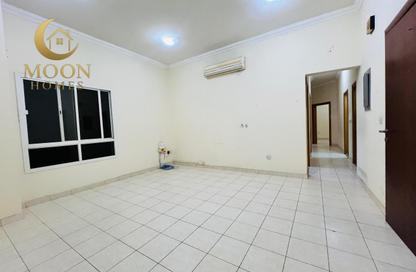 Apartment - 3 Bedrooms - 3 Bathrooms for rent in Muntazah 7 - Al Muntazah - Doha