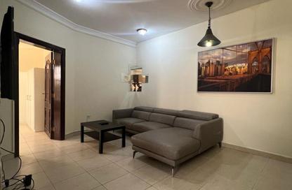 Apartment - 1 Bedroom - 1 Bathroom for rent in Onaiza Street - Diplomatic Area - Doha Apartment - 1 Bedroom - 1 Bathroom for rent in Onaiza Street - Diplomatic Area - Doha