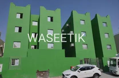 سكن عمال - استوديو - 8 حمامات للبيع في أبو نخله - الدوحة