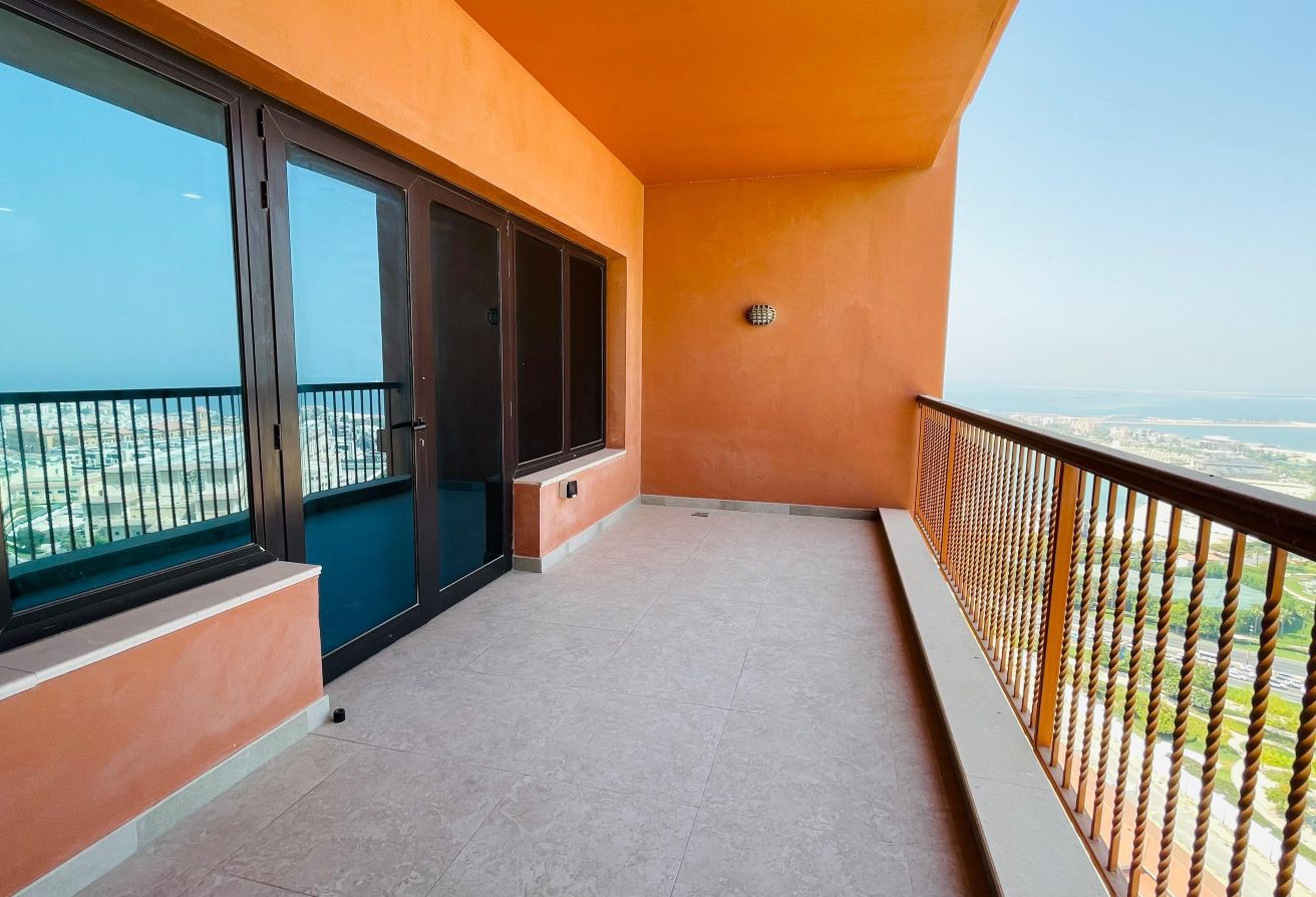 Great Views | Large Layout | High Floor | 3+Maid