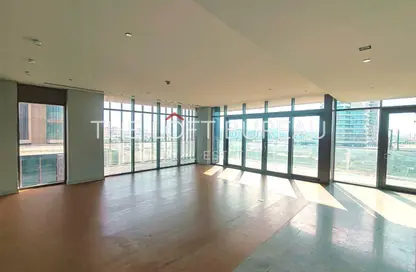 Apartment - 1 Bedroom - 2 Bathrooms for sale in Seef Lusail Tower 1 - Seef Lusail - Lusail City - Lusail