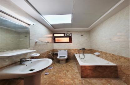 Apartment - 3 Bedrooms - 3 Bathrooms for rent in Al Muntazah Street - Al Muntazah - Doha