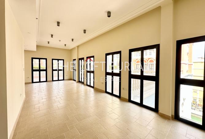 54101999 - Property Image 2