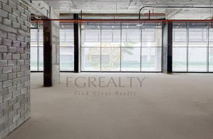 Shop - Studio - 2 Bathrooms for rent in Seef Waterfront - Lusail City - Lusail