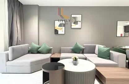 Apartment - 2 Bedrooms - 3 Bathrooms for rent in Boulevard View - Yasmeen City - Lusail