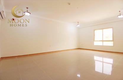 Apartment - 3 Bedrooms - 3 Bathrooms for rent in Al Mansoura - Al Mansoura - Doha
