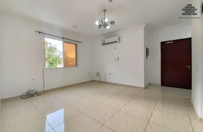 Apartment - 2 Bedrooms - 2 Bathrooms for rent in Muntazah 7 - Al Muntazah - Doha
