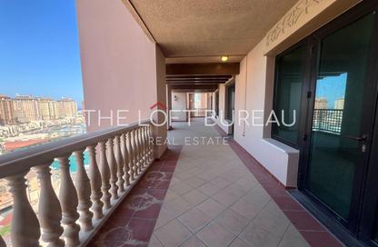 Apartment - 4 Bedrooms - 5 Bathrooms for rent in East Porto Drive - Porto Arabia - The Pearl Island - Doha Apartment - 4 Bedrooms - 5 Bathrooms for rent in East Porto Drive - Porto Arabia - The Pearl Island - Doha