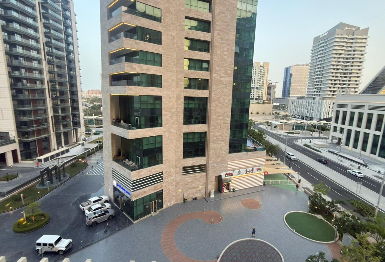 COZY 1 BHK FF IN LUSAIL MARINA WITH ONE MONTH FREE thumbnail 10