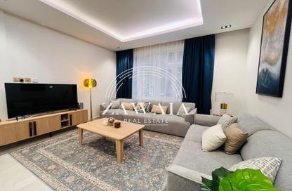 Apartment - 2 Bedrooms - 3 Bathrooms for rent in Ramada Commercial Building - Al Rawabi Street - Al Muntazah - Doha