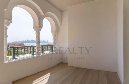 Apartment - 2 Bedrooms - 3 Bathrooms for sale in Viva West - Viva Bahriyah - The Pearl Island - Doha