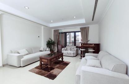 Apartment - 1 Bedroom - 2 Bathrooms for rent in East Porto Drive - Porto Arabia - The Pearl Island - Doha