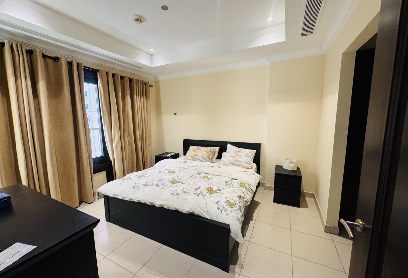 1 BHK Furnished  – Porto Arabia, The Pearl Qatar thumbnail 12