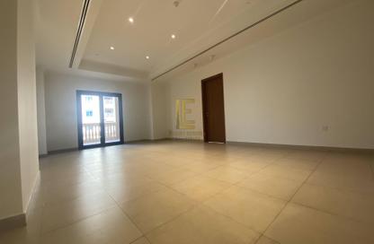 Apartment - 1 Bedroom - 2 Bathrooms for rent in East Porto Drive - Porto Arabia - The Pearl Island - Doha
