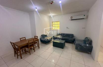 Apartment - 2 Bedrooms - 2 Bathrooms for rent in Bin Omran 35 - Fereej Bin Omran - Doha