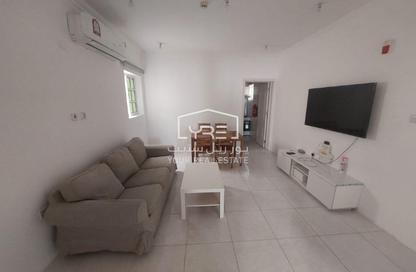 Apartment - 2 Bedrooms - 2 Bathrooms for rent in Bin Omran 35 - Fereej Bin Omran - Doha Apartment - 2 Bedrooms - 2 Bathrooms for rent in Bin Omran 35 - Fereej Bin Omran - Doha