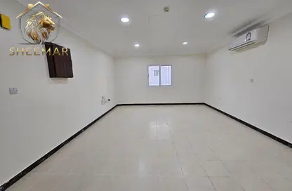 شقة - 3 غرف نوم - 3 حمامات للايجار في منتزه 7 - المنتزه - الدوحة