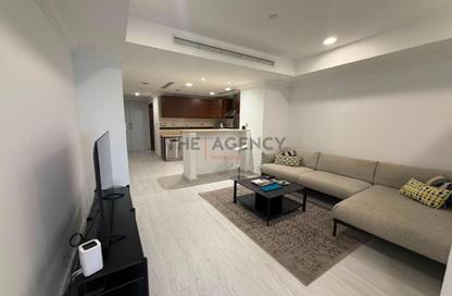 Apartment - Studio - 1 for rent in West Porto Drive - Porto Arabia - The Pearl Island - Doha Apartment - Studio - 1 for rent in West Porto Drive - Porto Arabia - The Pearl Island - Doha