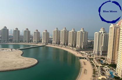 Penthouse - 4 Bedrooms - 5 Bathrooms for rent in Viva West - Viva Bahriyah - The Pearl Island - Doha