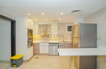 شقة - 2 غرف نوم - 3 حمامات للايجار في سومرست أل منصور - المنصورة - الدوحة