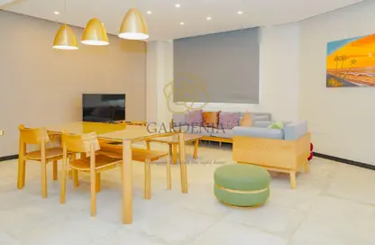 شقة - 2 غرف نوم - 3 حمامات للايجار في سومرست أل منصور - المنصورة - الدوحة