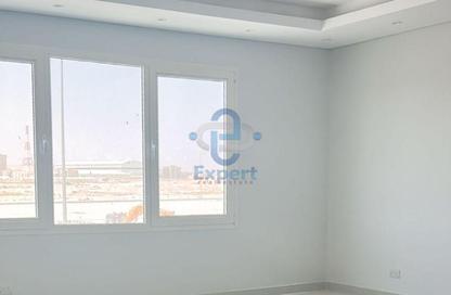 Warehouse - Studio - 1 Bathroom for rent in East Industrial Street - Birkat Al Awamer - Al Wakra