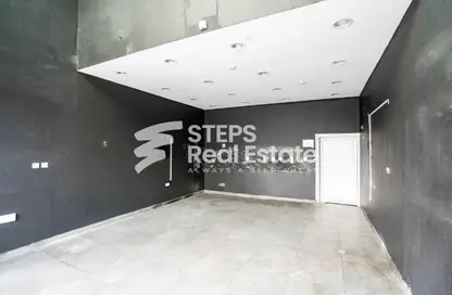 Shop - Studio - 1 Bathroom for rent in Old Airport Road - Old Airport Road - Doha Shop - Studio - 1 Bathroom for rent in Old Airport Road - Old Airport Road - Doha