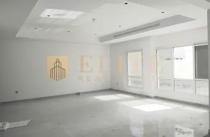 Villa - 7 Bedrooms - 7+ Bathrooms for rent in Al Kheesa - Al Kheesa - Umm Salal Mohammed
