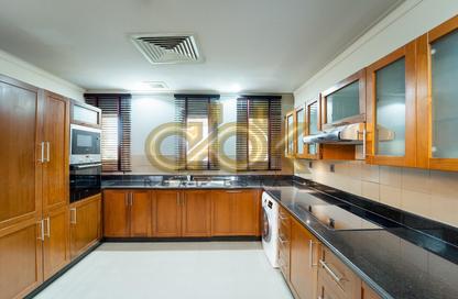 Villa - 3 - 4 for rent in Legtaifiya Lagoon - West Bay - Doha