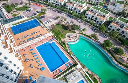 Apartment - 2 Bedrooms - 4 Bathrooms for rent in Floresta Gardens - Floresta Gardens - The Pearl Island - Doha