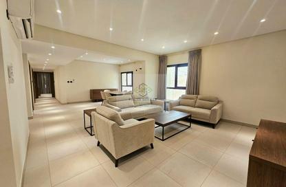 Apartment - 3 Bedrooms - 3 Bathrooms for rent in Umm Ghwailina Comm - Umm Ghuwalina - Umm Ghuwailina - Doha Apartment - 3 Bedrooms - 3 Bathrooms for rent in Umm Ghwailina Comm - Umm Ghuwalina - Umm Ghuwailina - Doha