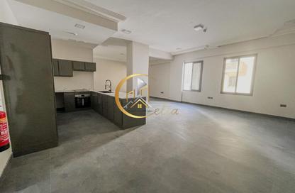 Apartment - Studio - 1 Bathroom for rent in Abu Talha Street - Fereej Bin Omran - Doha
