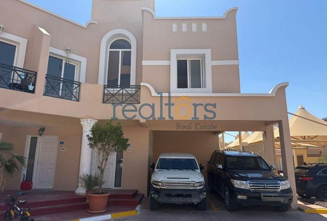 54927365 - Property Main Image