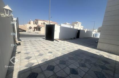 Villa - 7+ - 7+ for sale in Izghawa - Izghawa - Doha