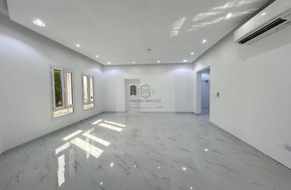 Apartment - 2 Bedrooms - 3 Bathrooms for rent in Fereej Kulaib - Doha