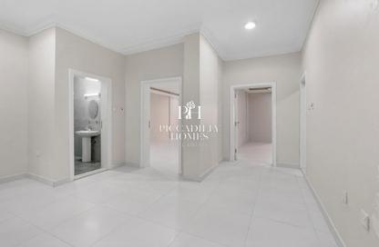 Apartment - 2 Bedrooms - 1 Bathroom for rent in Kuwari Tower - Al Ghanim - Al Ghanim - Doha