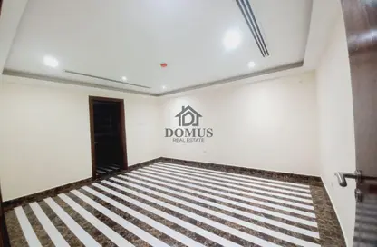 Apartment - 2 Bedrooms - 2 Bathrooms for rent in Thabit Bin Zaid Street - Al Mansoura - Doha