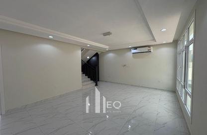 مجمع سكني - 4 غرف نوم - 4 حمامات للايجار في كمبوند لافيرنا - مريخ - المريخ - الدوحة