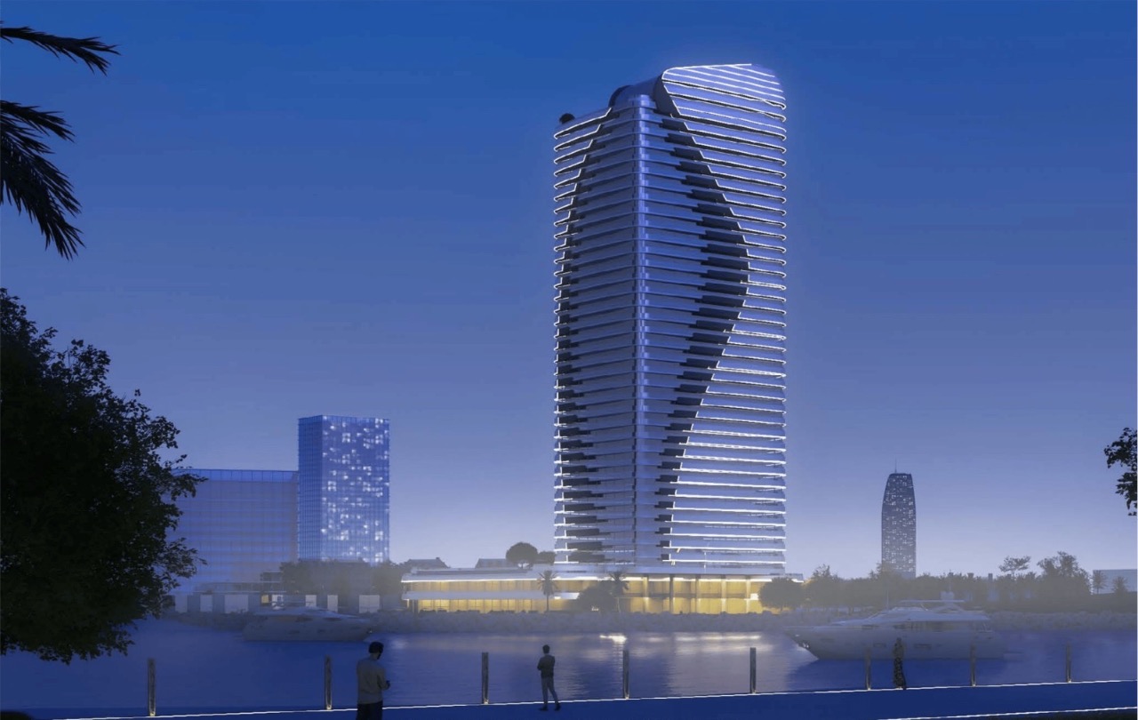 LUXURIOUS SEA FRONT HOTEL APARTMENT ONLY 400K NOW