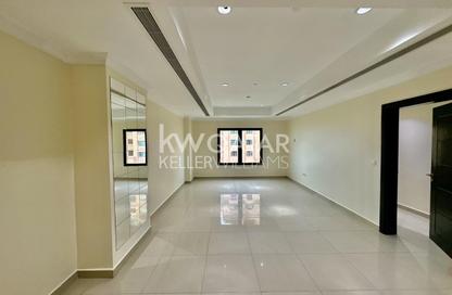 Apartment - 1 - 2 for rent in West Porto Drive - Porto Arabia - The Pearl Island - Doha