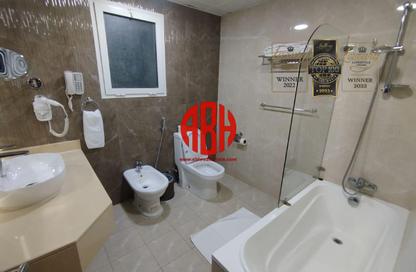 Apartment - 3 Bedrooms - 3 Bathrooms for rent in Musheireb Apartments - Musheireb - Doha