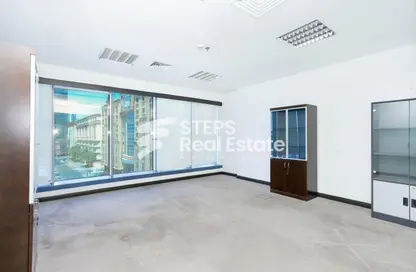 Office Space - Studio - 3 Bathrooms for rent in Al Sadd Road - Al Sadd - Doha