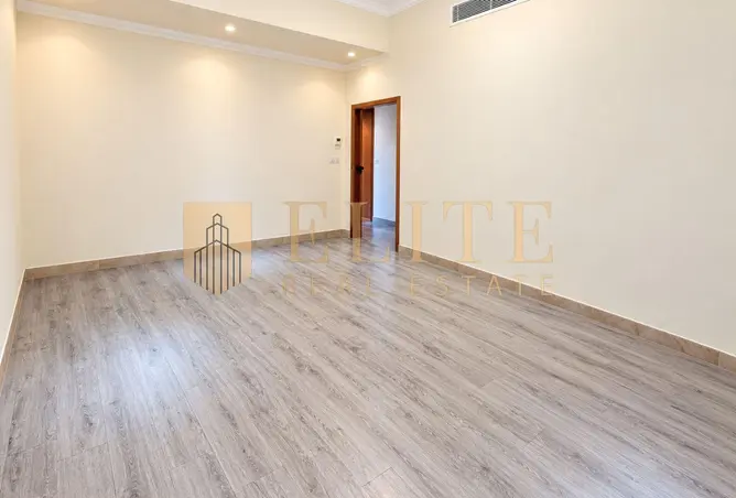 62693210 - Property Image 3