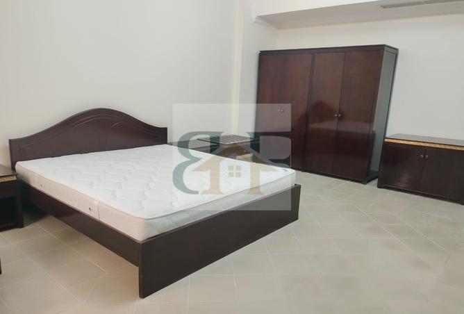 987613 - Property Image 3