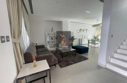 مجمع سكني - 5 غرف نوم - 6 حمامات للايجار في شارع الوعب - الوعب - الدوحة