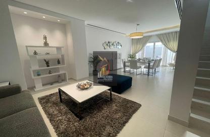 مجمع سكني - 5 غرف نوم - 6 حمامات للايجار في شارع الوعب - الوعب - الدوحة