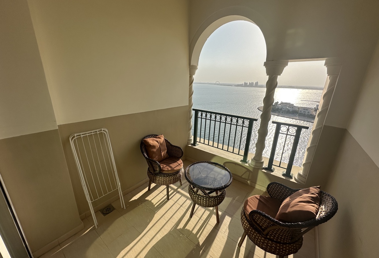 Studio Including Bills With Wifi Full Sea View thumbnail 3